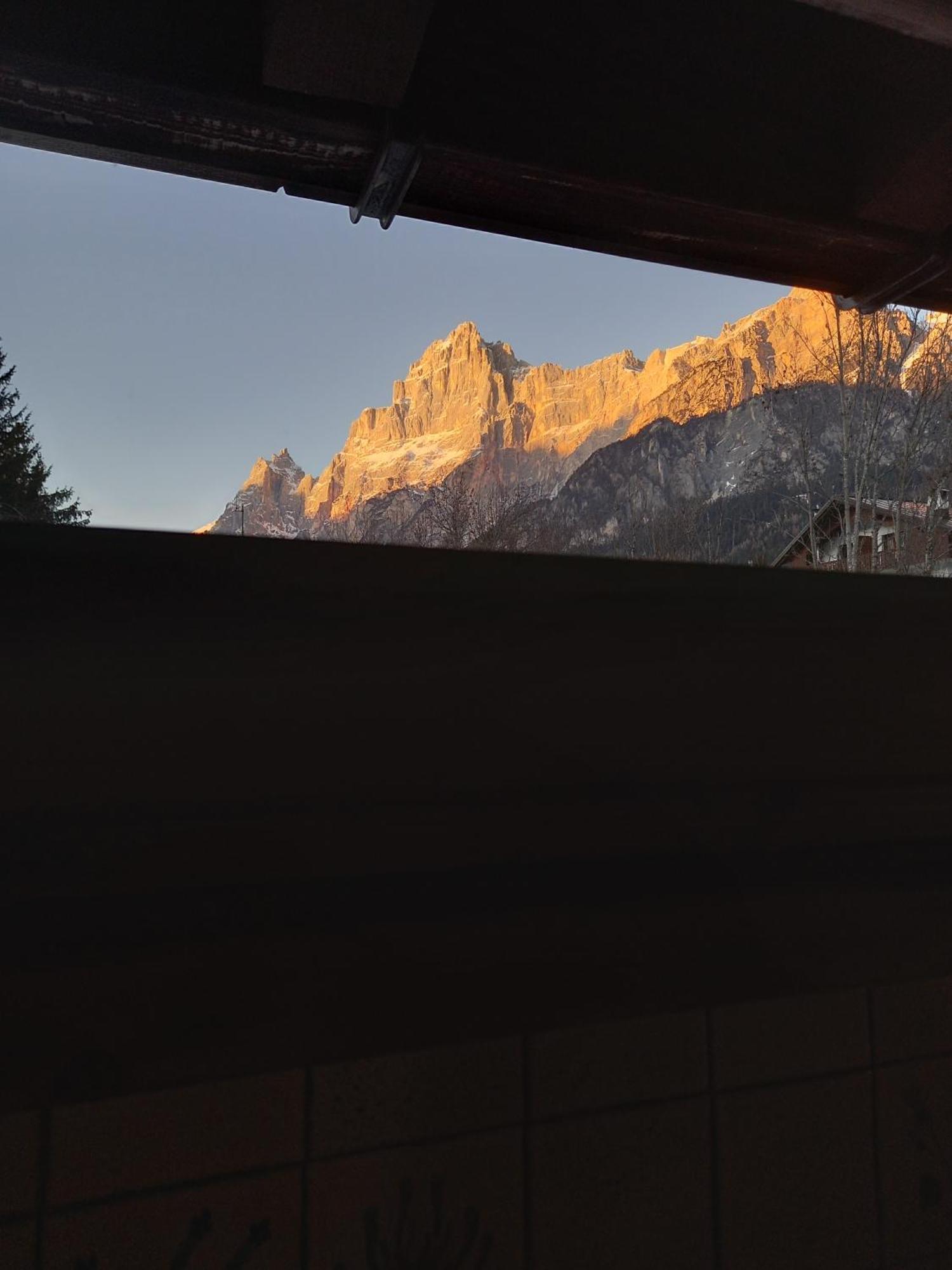Deliziosa Mansarda Con Vista Dolomiti Apartman San Vito di Cadore Kültér fotó