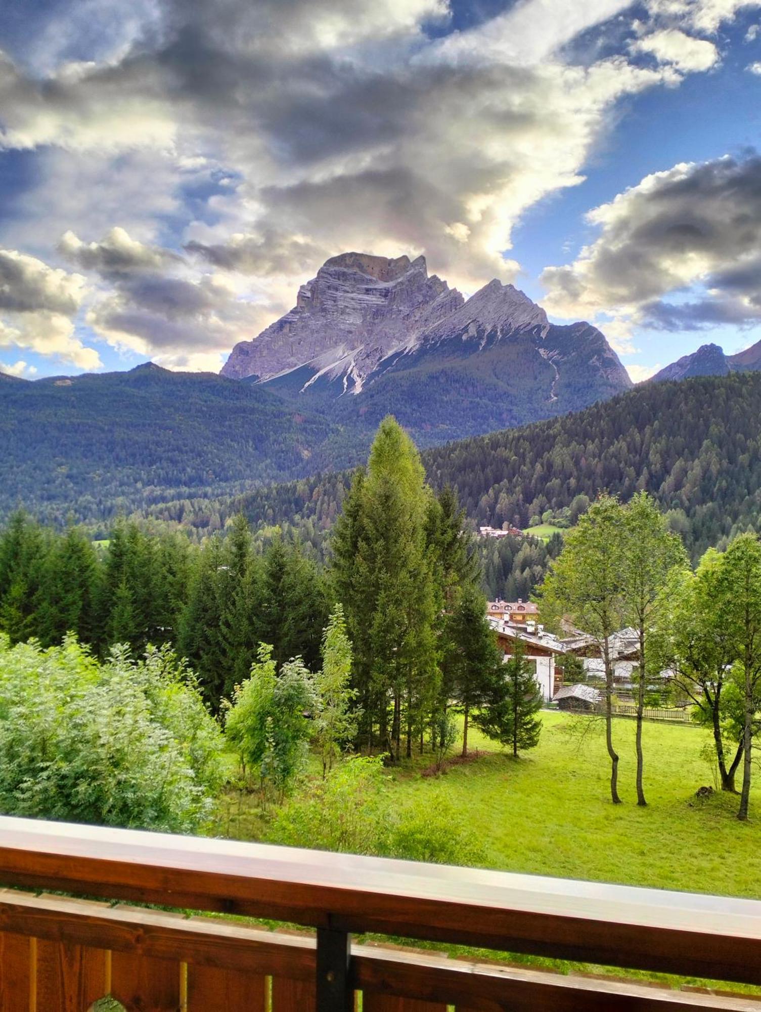Deliziosa Mansarda Con Vista Dolomiti Apartman San Vito di Cadore Kültér fotó